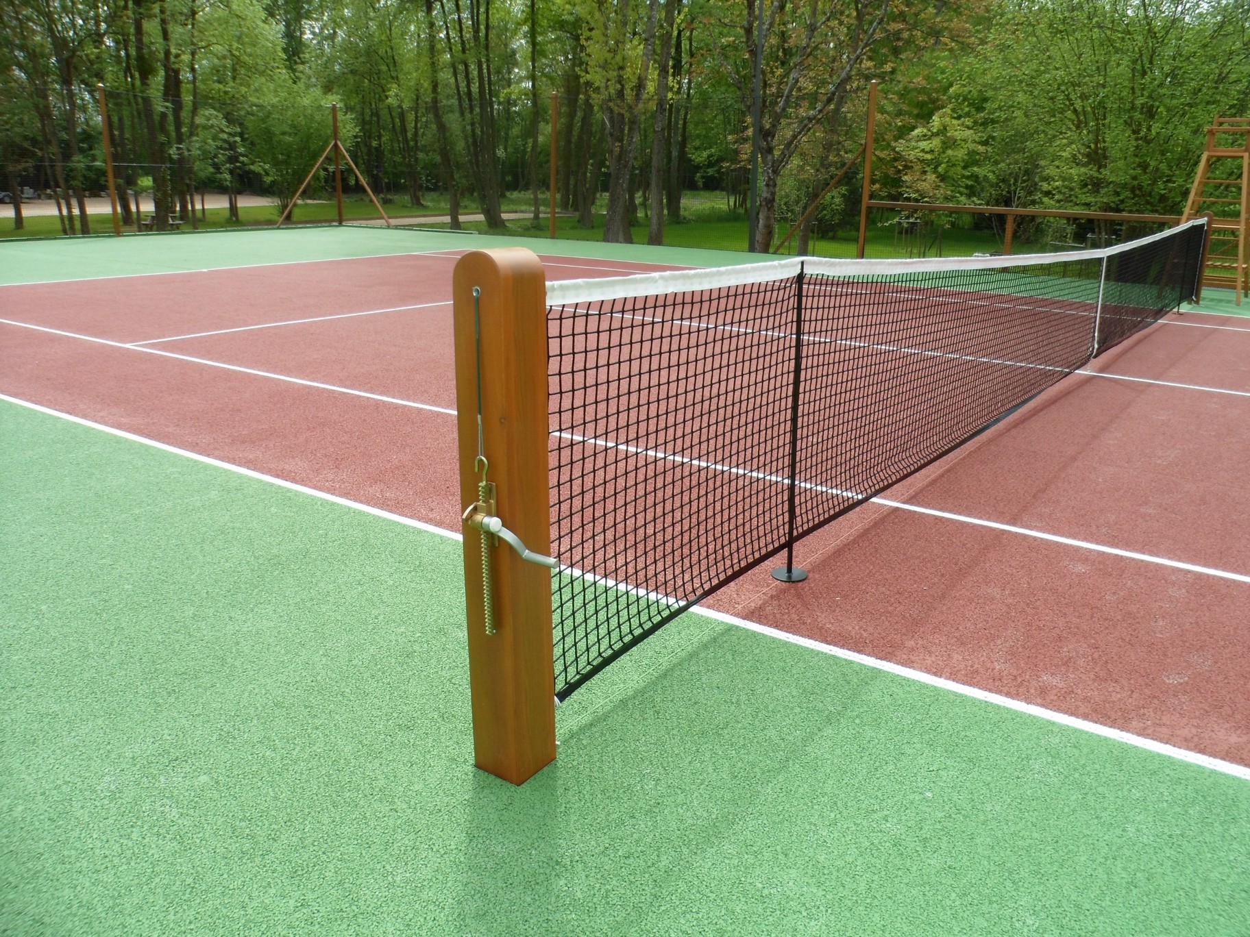 Illustration prestation Équiper son terrain de tennis